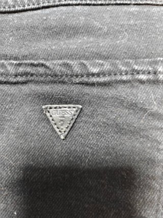 Shorts vaqueros Guess negros