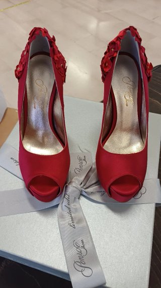 Décolleté rosse con fiori tacco 35