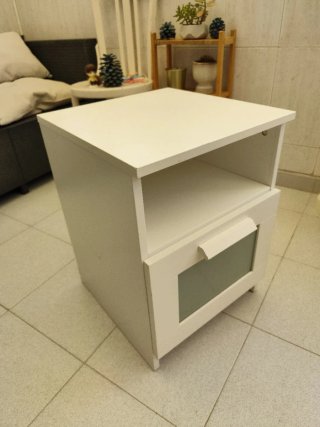 Mesita de noche Brimnes Ikea blanca