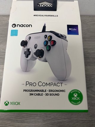 Mando Nacon XBOX Pro Compact Blanco