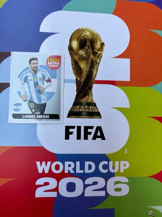 Cromo Extra Panini Lionel Messi PLATA