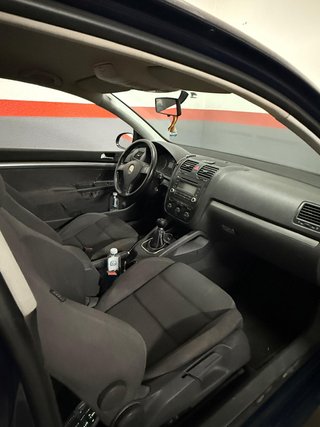 Volkswagen Golf V  2.0 TDI