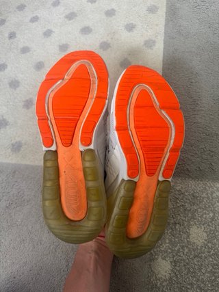 Nike Air 270 Blancas Naranja