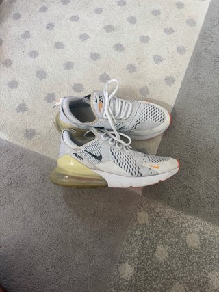 Nike Air 270 Blancas Naranja