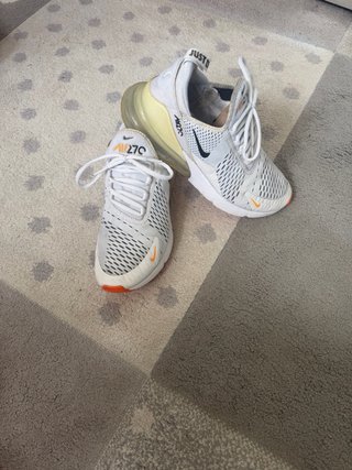 Nike Air 270 Blancas Naranja