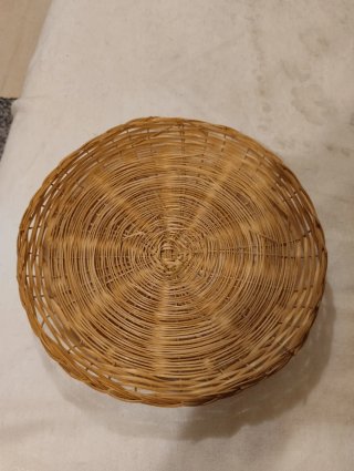 Cubre mantel o bajo plato de mimbre