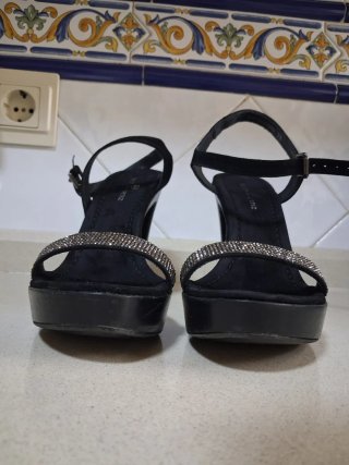 Sandalias tacón Gloria Ortiz negras