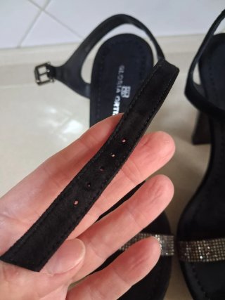 Sandalias tacón Gloria Ortiz negras