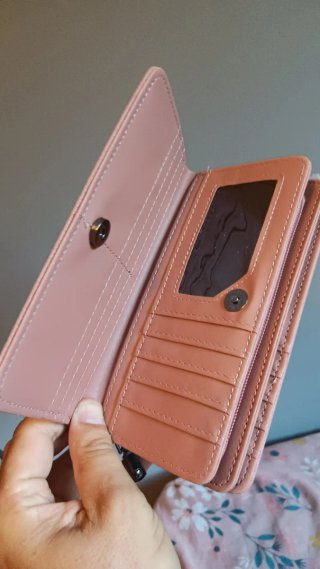 Cartera de mano rosa