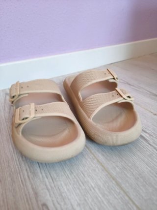 Chanclas Beige Talla 40