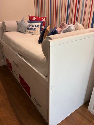 Cama nido blanca con cajones