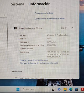 Portátil Lenovo Táctil Intel