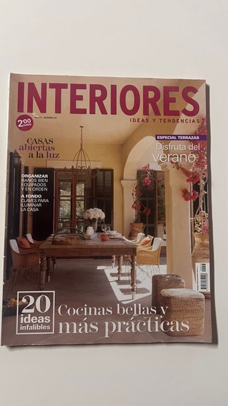 Revista decoración: “INTERIORES”