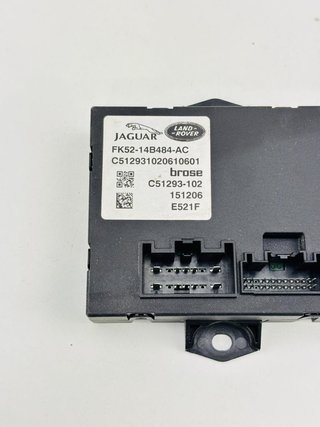 FK5214B484AC Centralita inferior portón Land Rover Range Rover 2013-2017