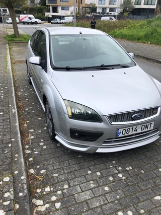 SE VENDE FORD FOCUS BUEN ESTADO PONTEDEUME