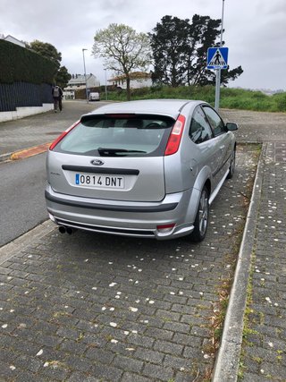 SE VENDE FORD FOCUS BUEN ESTADO PONTEDEUME