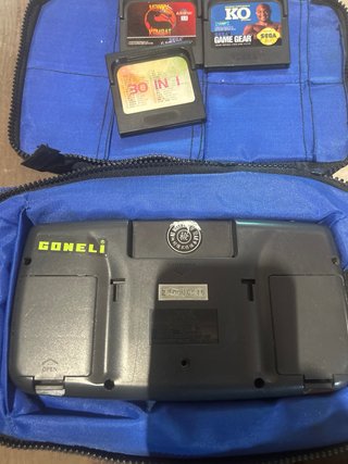 Consola Sega Game Gear + 3 juegos y funda