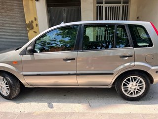 Ford Fusion 2003