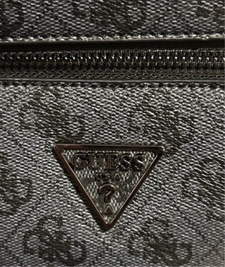 Mochila Guess Gris Estampada