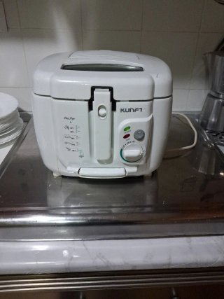 Freidora de aceite KUNFT