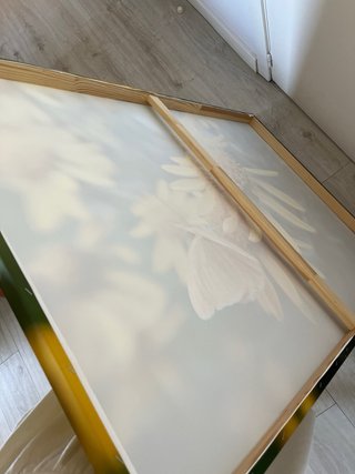 Cuadro de tela con mariposa y flores