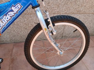 Bicicleta BH California 18 Roja y Azul