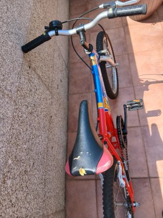 Bicicleta BH California 18 Roja y Azul