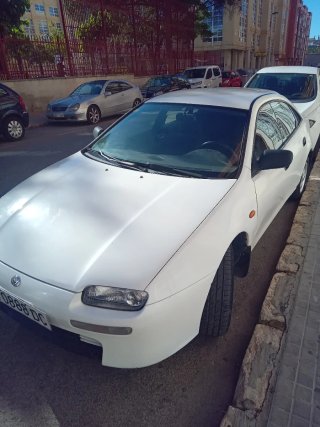 Mazda 323 1998