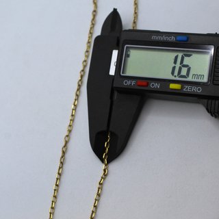 Cadena de oro de 18k. Peso: 10.01 gr.