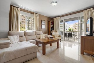 Piso en venta en Nueva Andalucía centro en Marbella