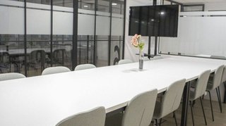 Oficina en alquiler en Nueva España en Madrid