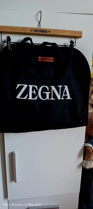 Porta trajes Zegna negro