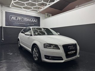 AUDI A3 1.6 TDI 105cv Attraction