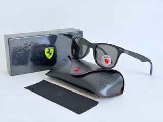 Gafas de Sol Ray-Ban Ferrari Negras Polarizadas