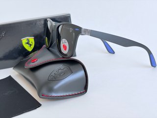 Gafas de Sol Ray-Ban Ferrari Negras Polarizadas