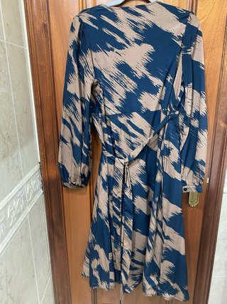Vestido SHEIN azul y marrón talla M