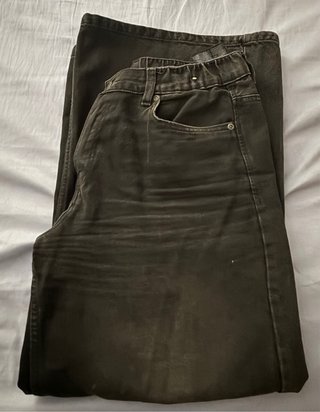 Pantalón vaquero ancho negro