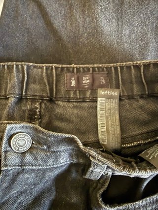 Pantalón vaquero ancho negro