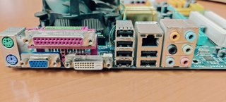 Gigabyte GA-EQ45M-S2 Placa Base