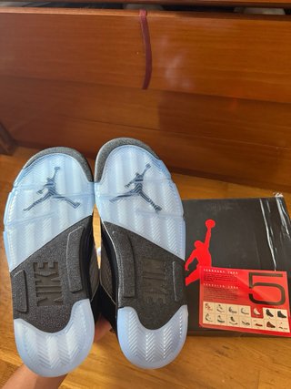 Jordan 5 Talla 43 Negro Gris