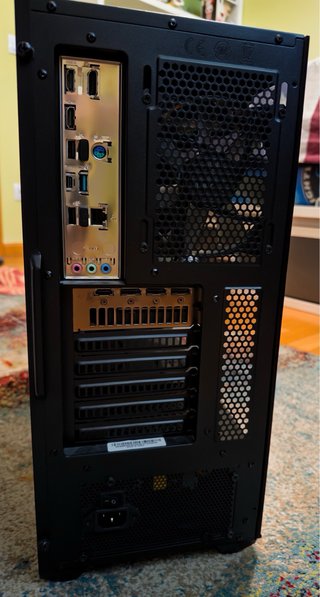 PC Gaming ASUS RTX 3050 + i5-10400F + 16GB RAM