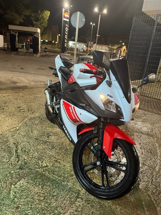 Yamaha YZF R125