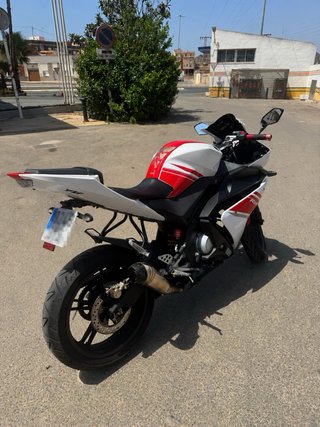 Yamaha YZF R125