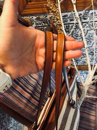 Bolso de rafia a rayas