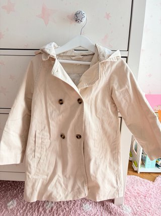 Gabardina niña Gocco beige con capucha