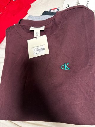 Camiseta Calvin Klein Jeans S Morado