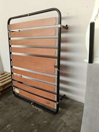 Somier 135cm Robusto con Patas