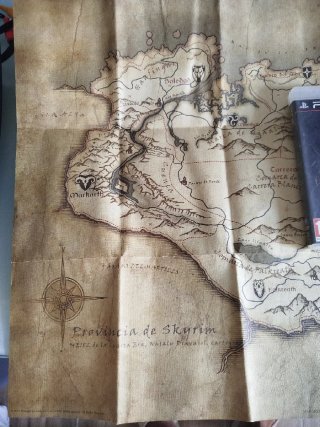 Juego PS3 The Elder Scrolls V: Skyrim + Mapa
