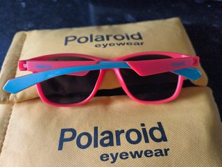 Gafas de sol Polaroid infantiles rojas