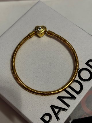 Conjunto Pandora: Pulsera y Pendientes Corazón